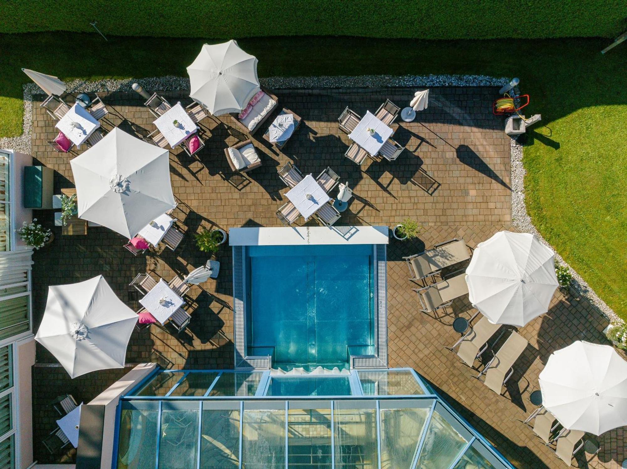 Hotel Vierjahreszeiten 弗拉绍 外观 照片